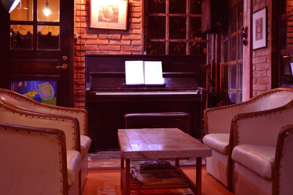 Brickhouse Ayutthaya Guesthouse Est 1986 Kültér fotó