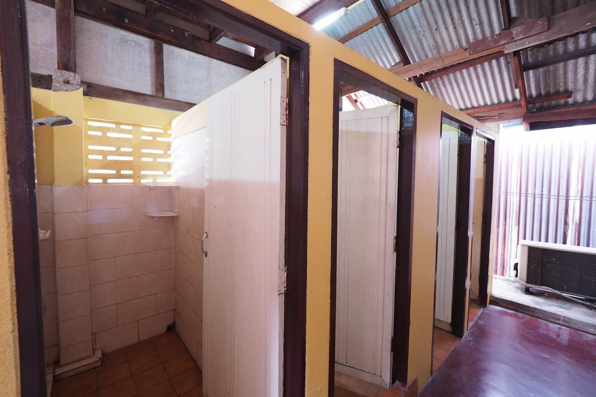 Brickhouse Ayutthaya Guesthouse Est 1986 Kültér fotó