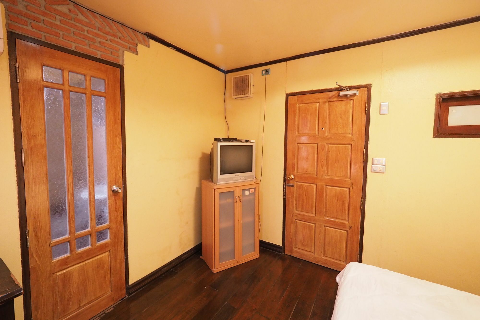 Brickhouse Ayutthaya Guesthouse Est 1986 Kültér fotó